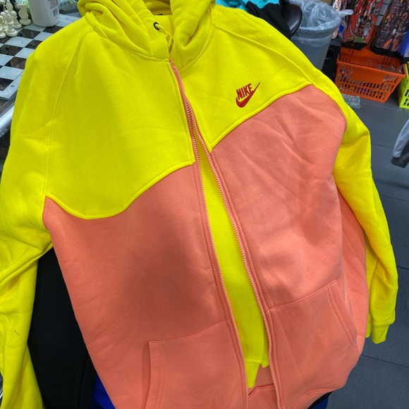 Brand new Nike sweats